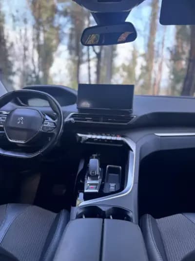 Vendo Peugeot 3008 2021 - 23500 EUR, 113156 km - AUTO.MOTO.pt