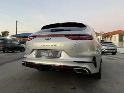 Vendo Kia ProCeed 2022 - 19450 EUR, 76000 km - AUTO.MOTO.pt