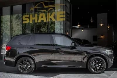 Sell BMW X5 2018 - 31000 EUR, 155206 km - AUTO.MOTO.pt