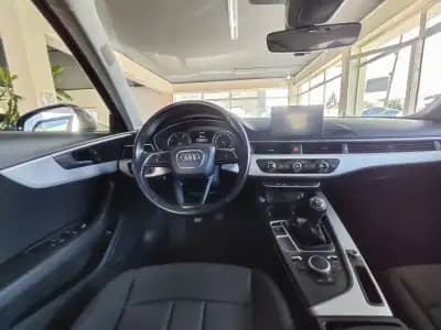 Vendo Audi A4 Avant 2016 - 16250 EUR, 212000 km - AUTO.MOTO.pt