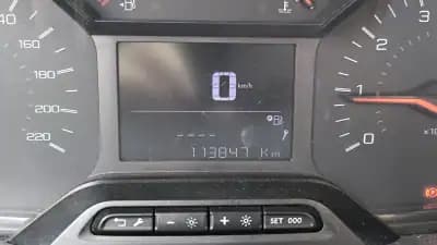 Vendo Peugeot Partner 2020 - 14490 EUR, 113847 km - AUTO.MOTO.pt