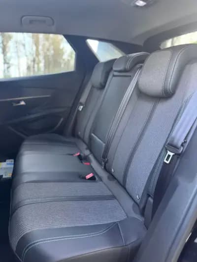 Vendo Peugeot 3008 2021 - 23500 EUR, 113156 km - AUTO.MOTO.pt