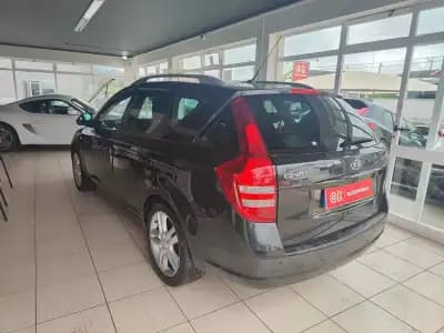 Vendo Kia Ceed SW 2007 - 4150 EUR, 296000 km - AUTO.MOTO.pt