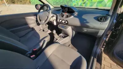 Vendo Renault Twingo 2014 - 4890 EUR, 112000 km - AUTO.MOTO.pt