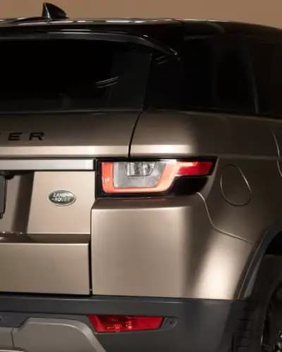 Vendo Land Rover Range Rover Evoque 2016 - 20950 EUR, 148000 km - AUTO.MOTO.pt