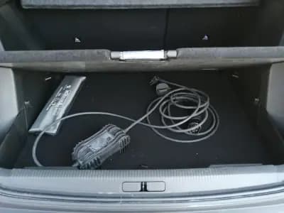 Vendo Peugeot e-2008 2021 - 27500 EUR, 28550 km - AUTO.MOTO.pt