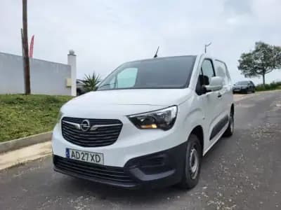 Vendo Opel Combo 2020 - 13750 EUR, 158909 km - AUTO.MOTO.pt