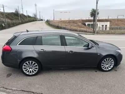 Sell Opel Insignia 2010 - 7500 EUR, 206000 km - AUTO.MOTO.pt