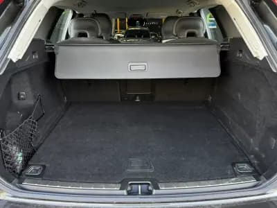 Vendo Volvo XC 60 2021 - 31990 EUR, 140750 km - AUTO.MOTO.pt