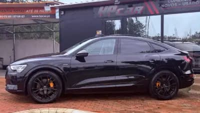 Sell Audi e-tron Sportback 2020 - 31990 EUR, 80000 km - AUTO.MOTO.pt