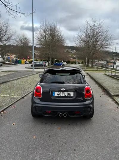 Sell MINI Cooper 2015 - 19000 EUR, 161440 km - AUTO.MOTO.pt