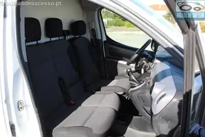 Sell Citroën Berlingo 2018 - 10500 EUR, 186000 km - AUTO.MOTO.pt