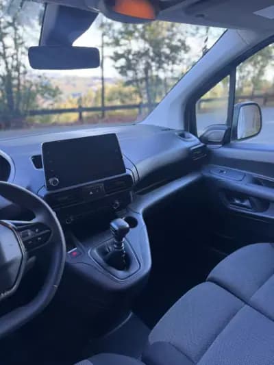 Sell Peugeot Partner 2022 - 14500 EUR, 132662 km - AUTO.MOTO.pt