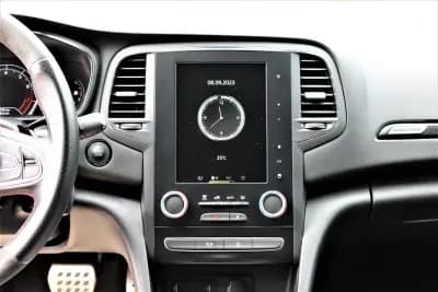 Vendo Renault Mégane 2019 - 43990 EUR, 42000 km - AUTO.MOTO.pt