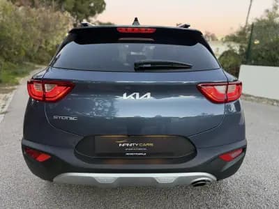 Sell Kia Stonic 2024 - 17699 EUR, 10000 km - AUTO.MOTO.pt