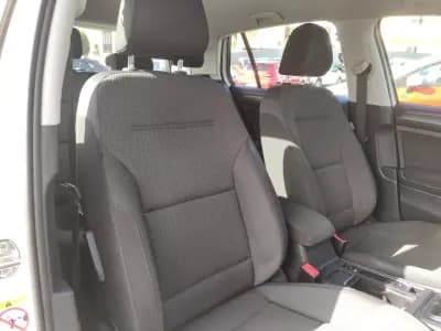 Vendo Volkswagen Golf 2018 - 15900 EUR, 106000 km - AUTO.MOTO.pt