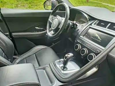 Vendo Jaguar E-Pace 2018 - 21400 EUR, 189000 km - AUTO.MOTO.pt