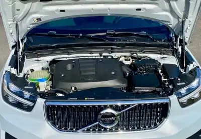 Sell Volvo XC 40 2021 - 23500 EUR, 152242 km - AUTO.MOTO.pt