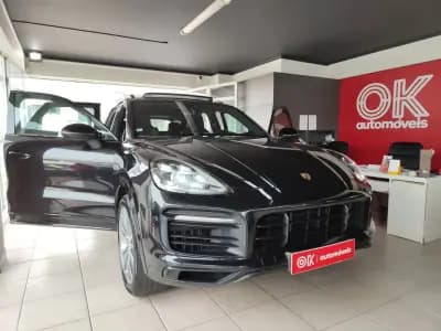 Vendo Porsche Cayenne 2020 - 74500 EUR, 67300 km - AUTO.MOTO.pt