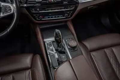 Vendo BMW 550 2019 - 65950 EUR, 141950 km - AUTO.MOTO.pt