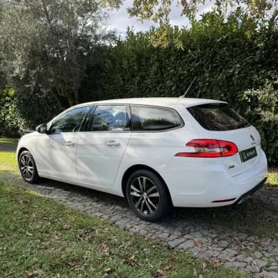 Sell Peugeot 308 SW 2019 - 13990 EUR, 149000 km - AUTO.MOTO.pt
