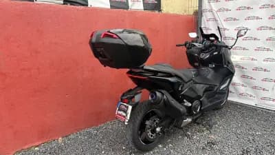Sell Yamaha TMAX 2023 - 11900 EUR, 5900 km - AUTO.MOTO.pt