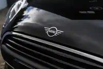 Vendo MINI One 2018 - 17750 EUR, 39750 km - AUTO.MOTO.pt