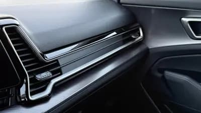 Vendo Kia Sportage 2024 - 34990 EUR, 5360 km - AUTO.MOTO.pt