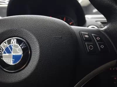Vendo BMW 118 2012 - 13950 EUR, 239213 km - AUTO.MOTO.pt