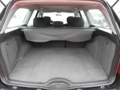 Vendo Ford Focus SW 2000 - 1750 EUR, 333468 km - AUTO.MOTO.pt