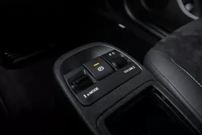 Sell Abarth 500e 2024 - 29450 EUR, 11076 km - AUTO.MOTO.pt