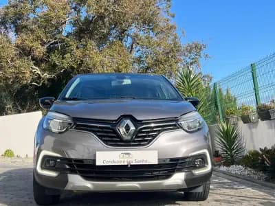 Vendo Renault Captur 2019 - 16990 EUR, 90898 km - AUTO.MOTO.pt
