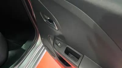 Vendo Opel Corsa 2021 - 14900 EUR, 84936 km - AUTO.MOTO.pt