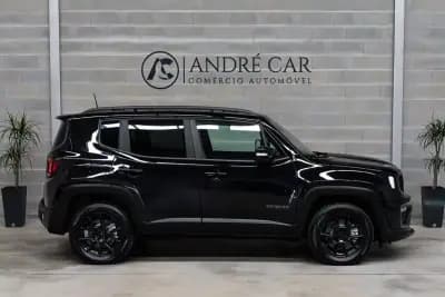Vendo Jeep Renegade 2022 - 23950 EUR, 10796 km - AUTO.MOTO.pt
