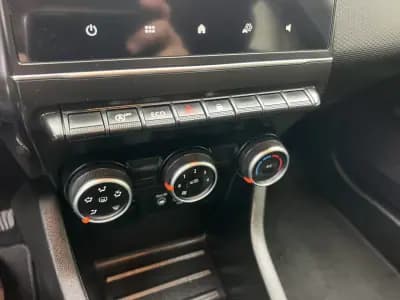 Vendo Renault Clio 2020 - 13900 EUR, 87000 km - AUTO.MOTO.pt