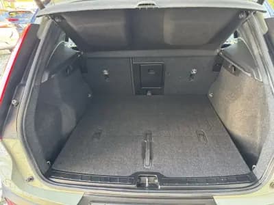 Vendo Volvo XC 40 2021 - 29500 EUR, 116000 km - AUTO.MOTO.pt