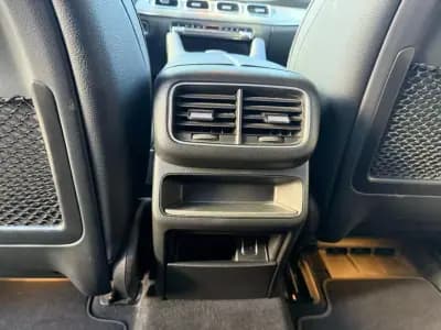 Vendo Mercedes-Benz GLE 350 2021 - 53999 EUR, 137500 km - AUTO.MOTO.pt