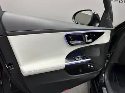 Vendo Mercedes-Benz C 300 2024 - 51990 EUR, 20500 km - AUTO.MOTO.pt