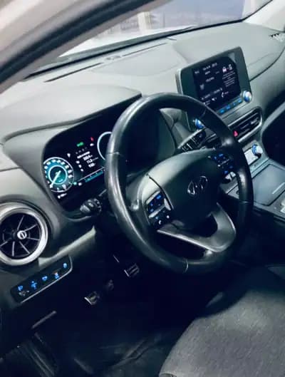 Sell Hyundai Kauai 2021 - 20900 EUR, 73000 km - AUTO.MOTO.pt