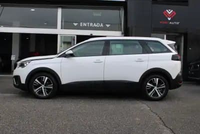 Sell Peugeot 5008 2019 - 19990 EUR, 114332 km - AUTO.MOTO.pt