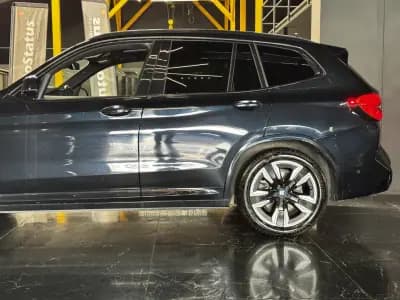 Vendo BMW iX3 2023 - 49990 EUR, 43700 km - AUTO.MOTO.pt