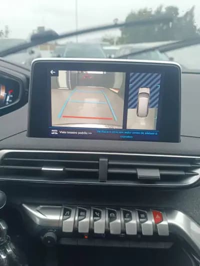 Vendo Peugeot 5008 2018 - 14990 EUR, 172200 km - AUTO.MOTO.pt