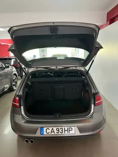 Vendo Volkswagen Golf 2015 - 18900 EUR, 147980 km - AUTO.MOTO.pt