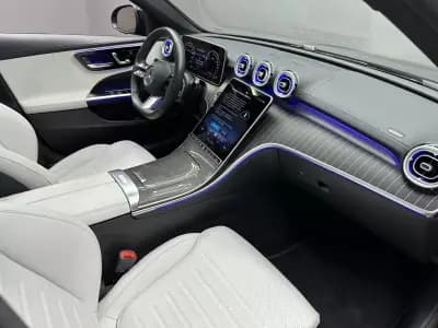 Vendo Mercedes-Benz C 300 2024 - 51990 EUR, 20500 km - AUTO.MOTO.pt