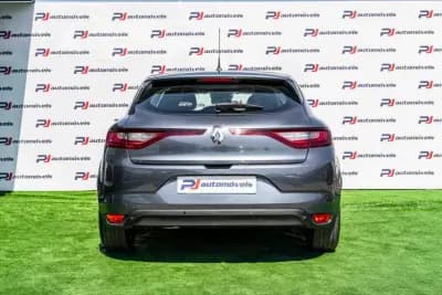 Vendo Renault Mégane 2019 - 14990 EUR, 124445 km - AUTO.MOTO.pt