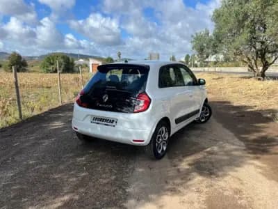 Vendo Renault Twingo 2022 - 15750 EUR, 11000 km - AUTO.MOTO.pt