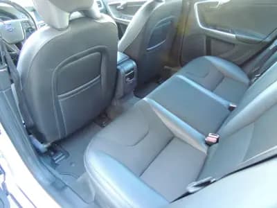 Vendo Volvo V60 2015 - 14950 EUR, 200200 km - AUTO.MOTO.pt