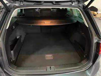 Vendo Volkswagen Passat Variant 2015 - 18950 EUR, 306000 km - AUTO.MOTO.pt