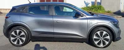 Vendo Renault Mégane E-Tech 2022 - 22490 EUR, 56941 km - AUTO.MOTO.pt