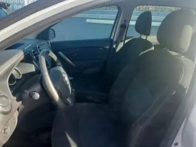 Vendo Dacia Sandero 2016 - 9800 EUR, 13000 km - AUTO.MOTO.pt